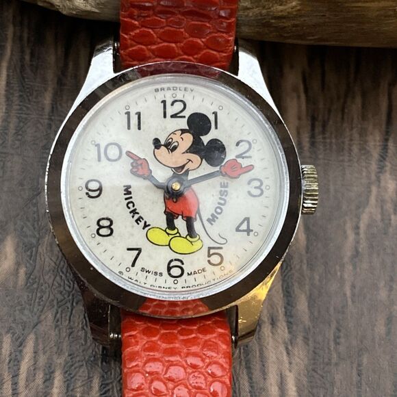 Vintage Swiss MICKEY MOUSE Red Hands Swiss Made Watch, For Parts - Picture 1 of 7